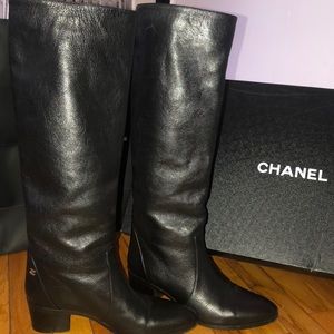 Chanel emblem high boots tumbled calf G30180